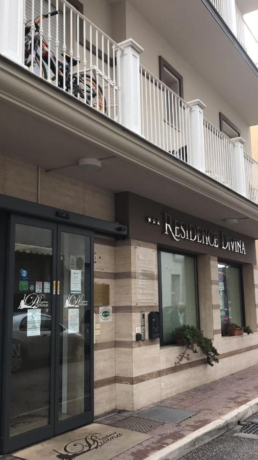Residence Divina Rimini Eksteriør bilde